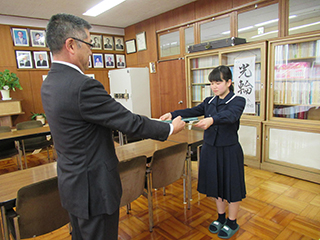 画像：愛知県立宝陵高校尾崎さん